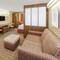 Microtel Inn & Suites by Wyndham South Bend/At Notre Dame