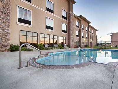 Best Western Plus Texarkana Inn & Suites