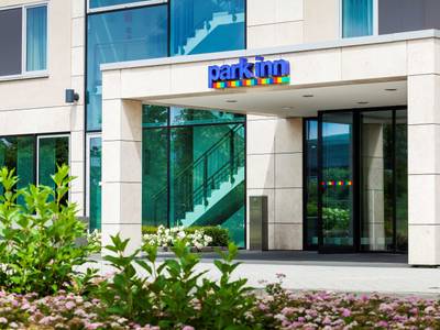Park Inn by Radisson Frankfurt Airport Hotel