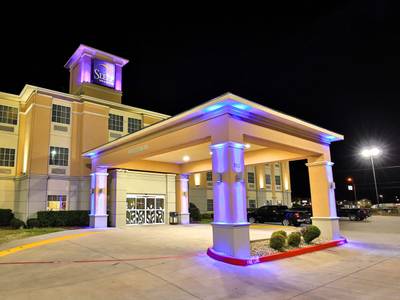 Sleep Inn & Suites University