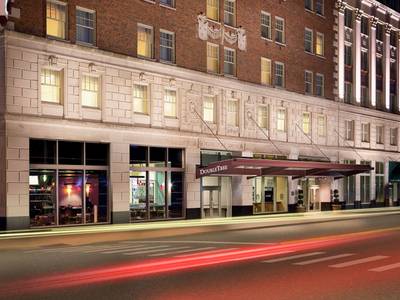 DoubleTree Suites by Hilton Detroit Downtown - Fort Shelby