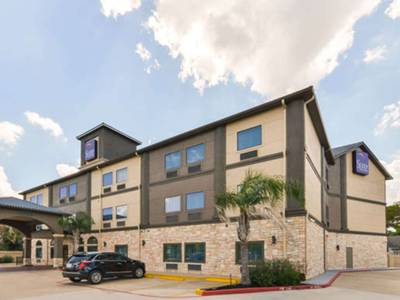 Sleep Inn & Suites Downtown