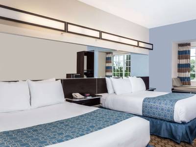 Microtel Inn & Suites Spring Hill/Weeki Wachee