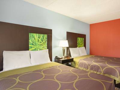 Super 8 Mount Laurel