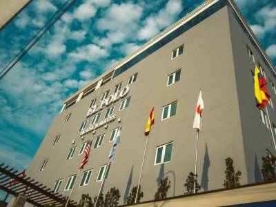 El Polo Apart Hotel & Suites