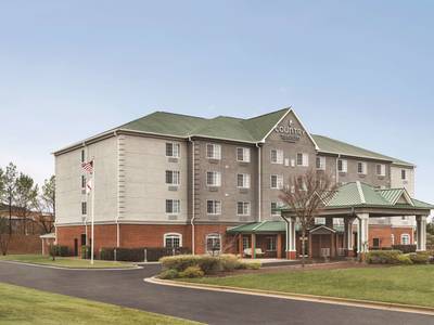 Country Inn & Suites by Radisson, Homewood, AL