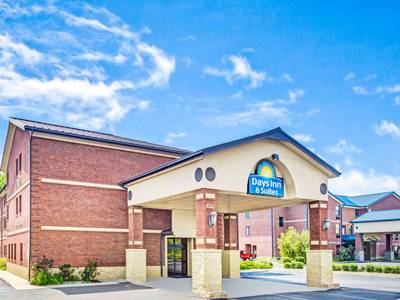 Days Inn and Suites Jeffersonville