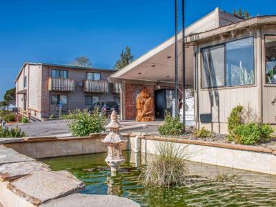 Econo Lodge Inn And Suites Ma