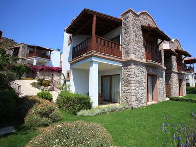 Temenos Luxury Hotel & Spa