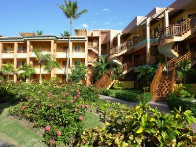 Vik Cayena Beach Club