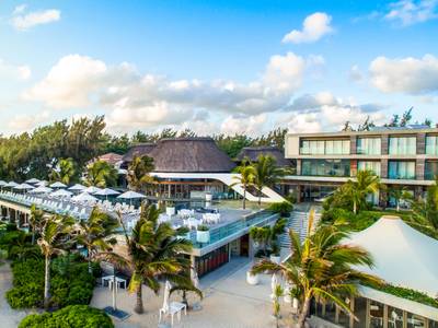 The Radisson Blu Poste Lafayette Resort & Spa