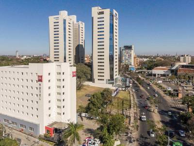 Ibis Asuncion (Foto)