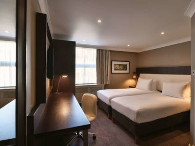DoubleTree by Hilton Hotel London - Ealing