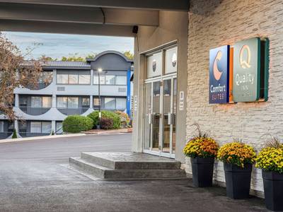 Ramada Kingston Hotel & Conference Centre