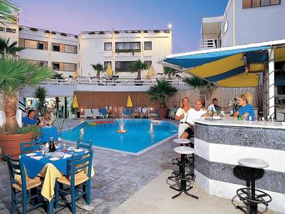 Kassavetis Center - Hotel Studios & Apartments