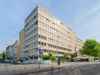 a&o Frankfurt Galluswarte Hotel & Hostel