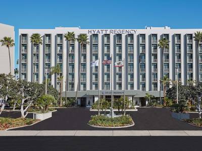 Carlton Hotel Newport Beach, a Hyatt Affiliated Hotel