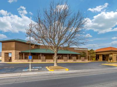 Best Western Plus Sally Port Inn & Suites