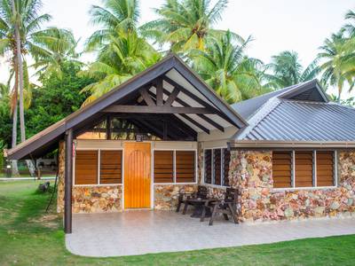 Plantation Island Resort