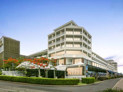 Shangri La the Marina Cairns
