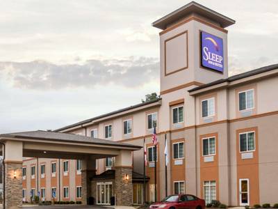 Sleep Inn & Suites