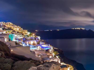 Santorini Secret Suites & Spa