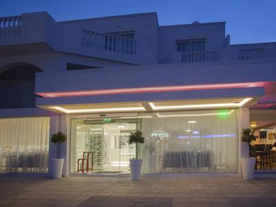 Princessa Vera Hotel & Apartments