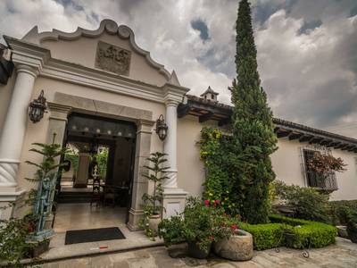 Pensativo House Hotel