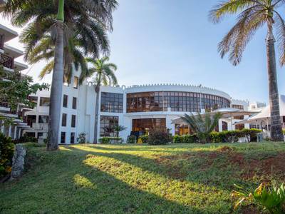 Golden Tulip Dar Es Salaam