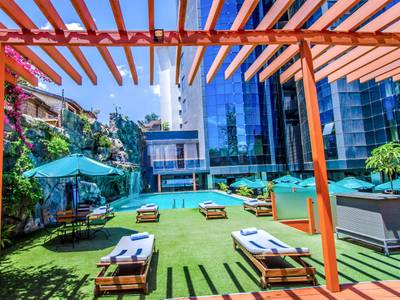 Prideinn Azure Hotel