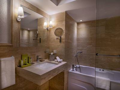 DoubleTree by Hilton Bodrum Marina Vista 