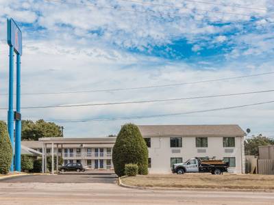 Motel 6 Texarkana AR