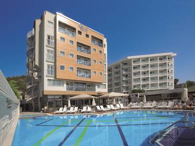 Cettia Beach Resort - Erwachsenenhotel