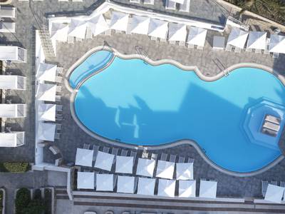 Pefki Islands Resort