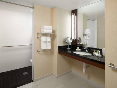 Hilton Charlotte Center City