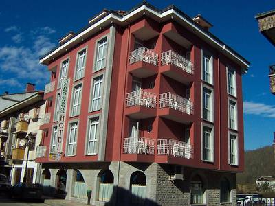 Los Acebos - Hotel Cangas
