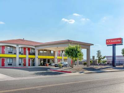 Econo Lodge West - Coors Blvd