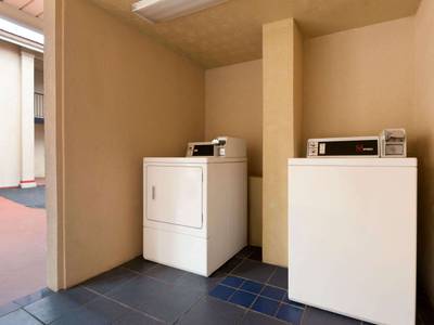 Super 8 College Park/Atlanta Airport West