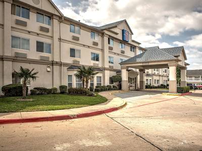 Motel 6 Dallas Northwest