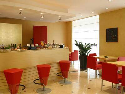 Holiday Inn Milan Garibaldi Station