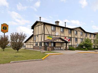 Super 8 Regina