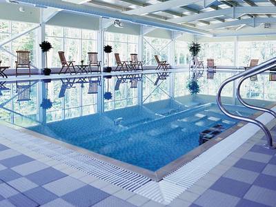 Macdonald Crutherland House