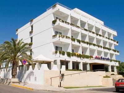 BQ Sarah - Erwachsenenhotel