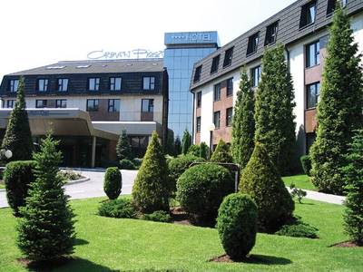 Crown Piast Hotel & Park (Foto)