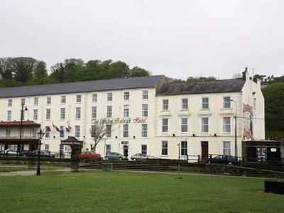 The Walter Raleigh Hotel