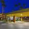 Best Western Royal Sun Inn & Suites