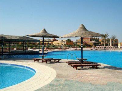 Carnelia Beach Resort