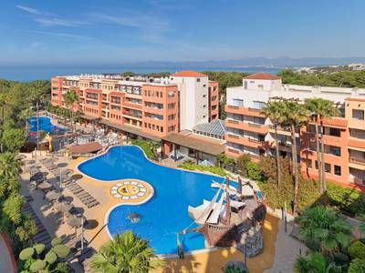 H10 Mediterranean Village