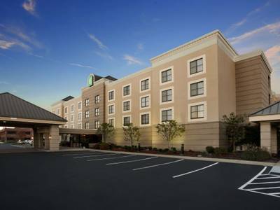 Embassy Suites Cleveland Beachwood