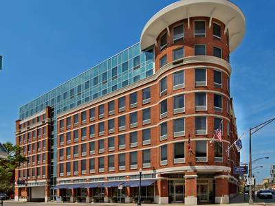 Hampton Inn & Suites Columbus Downtown